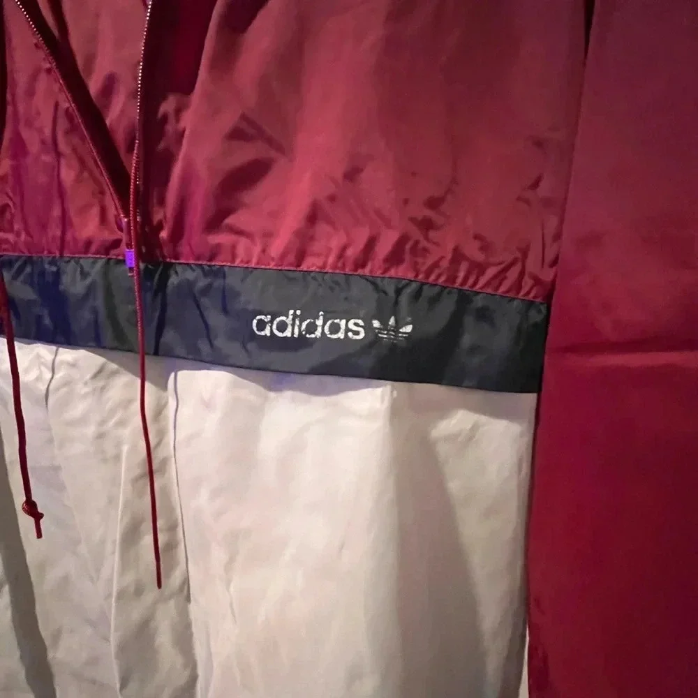 Adidas Windbreaker - Large